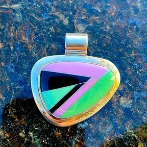 Desert Rose trading south western pendant set in 925 Sterling silver